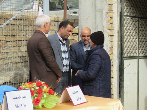 فعالیت میز خدمت همزمان با هفته بسیج با حضور شهردار و اعضای شورای اسلامی شهر خوانسار