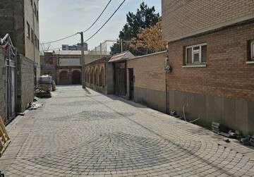 اجرای ۲۵ هزار متر مربع سنگفرش از پیاده راه‌ها و معابر منطقه ۱۰ تبریز