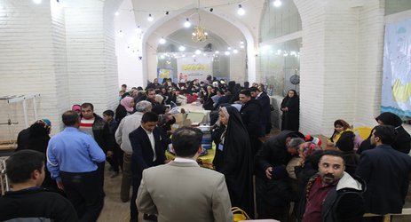 جشنواره غذاهای سنتی ایرانی در شهر جدید بینالود برگزار شد.