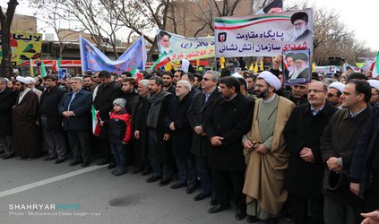 گزارش تصویری : مراسم راه پیمایی  کارکنان شهرداری تبریز در ۲۲ بهمن ۹۷