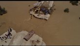 شکستن سیل‌بند خاکی رودخانه "نیاتک" در استان سیستان و بلوچستان در اثر سیل/ نفوذ آب تا ساعت ۱۴ امروز مهار می‌شود