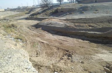 آزادسازی ۸۰۰ مترمربع از بستر رودخانه لات آجی در شهرستان پاکدشت