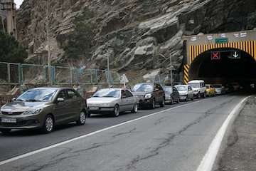 ترافیک سنگین در چالوس، هراز ، فیروزکوه و آزادراه قزوین - رشت برقرار است