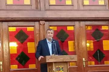 رکودی در پروژههای عمرانی راه و شهرسازی وجود ندارد / تمام شرکتهای تولیدکننده لکوموتیو کشور فعال شده و با دانش بومی به مدار تولید آمدند