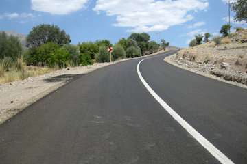 افتتاح چهار پروژه راه روستایی در کامیاران