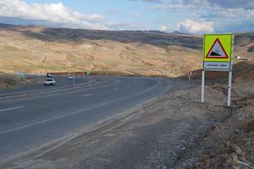 تجدید خط کشی ۷۵۰ کیلومتر از محورهای مواصلاتی استان اردبیل