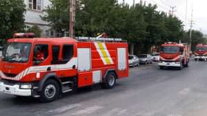 گزارش تصویری از رژه خودروهای آتش نشانی به مناسبت هفتم مهر روز آتش نشان