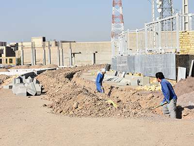 عملیات حفاری جهت کانال های تاسیسات برقی پروژه پارک بانوان ضلع جنوب کمربندی جمهوری اسلامی آغاز شد