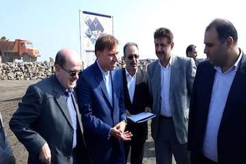 بازدید استاندار و نماینده لنگرود در مجلس از آخرین وضعیت طرح توسعه بندر مسافری دریایی چمخاله