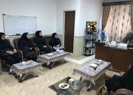 دیدار صمیمی اعضای شورای دانش آموزی دبیرستان فرهنگ با رئیس شورای اسلامی شهر دامغان