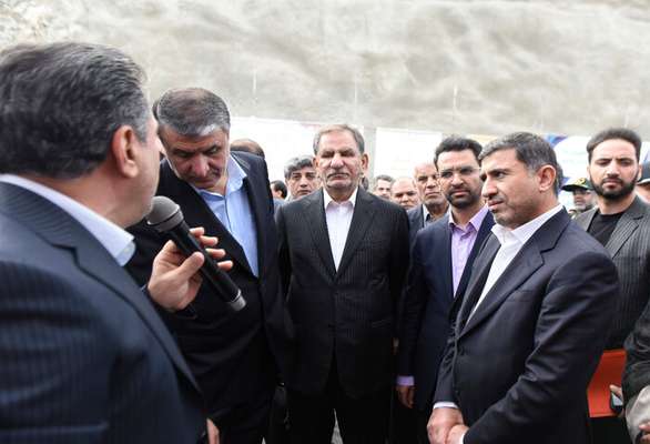 قطار برقی با تدبیر دولت به هشتگرد رسید
