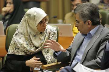 شهردار تهران بابت پذیرش مسئولیت راه اندازی مترو هشتگرد تذکر گرفت