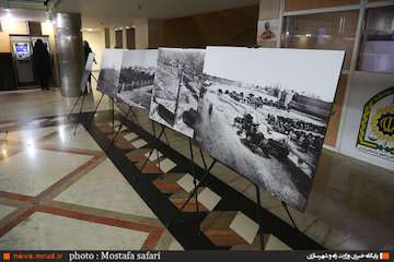 نمایشگاه عکس نیم هزاره هویت مصور قم در وزارت راه و شهرسازی