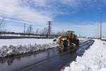 بارش برف راه ۲۲۰ روستا را مسدود کرد