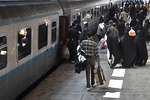 ضدعفونی قطارهای مسافری علیه کرونا/ احتمال استقرار تیم‌های شناسایی در ایستگاه‌های اصلی راه‌آهن