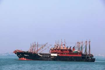 جزئیات تازه از کشتی به گل نشسته ایرانی در سنگاپور