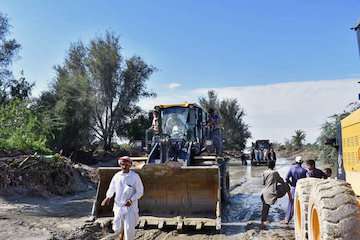 پایان تعمیرات ۱۹۳۷۳ واحد سیل زده خوزستان/توزیع ۸۹۱۹ تن میلگرد بین سیل‌زدگان استان