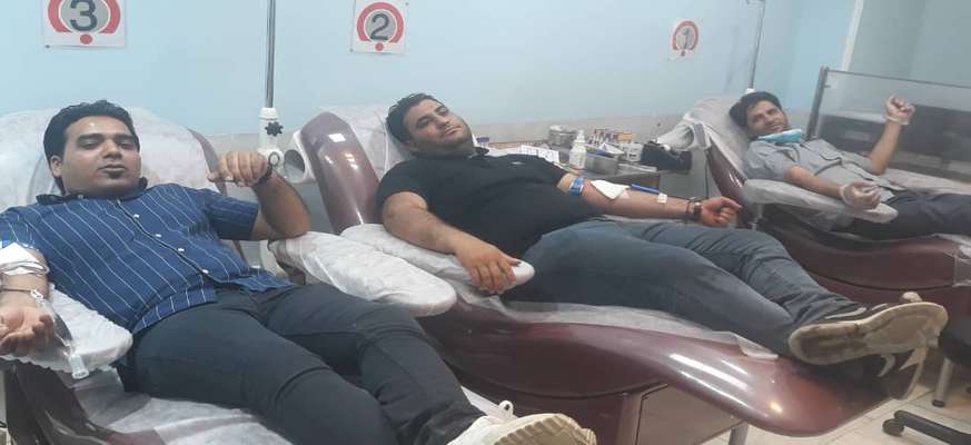 اهدای خون توسط پرسنل شهرداری سيرجان