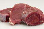 توزیع بیش از ۴ تن گوشت منجمدگوسفندی وارداتی در فروشگاه های «شهرما»