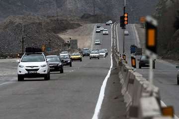 بشنوید| ترافیک نیمه‌سنگین در محور قزوین-کرج- تهران و بالعکس/ ترافیک سنگین در محور چالوس