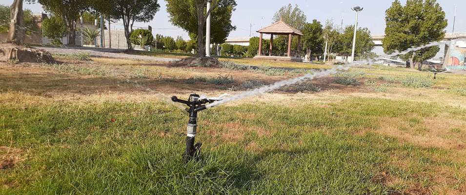 فعال سازی آبیاری مکانیزه تحت فشار در فضای سبز بلوار ساحلی بایندر خرمشهر