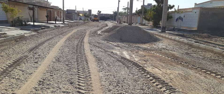 خیابان شهید کاظمی زیرسازی و توسط شهرداری خرمشهر آماده آسفالت شد