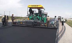 عمر آسفالت در ایران یک سوم عمر آن در دنیا است