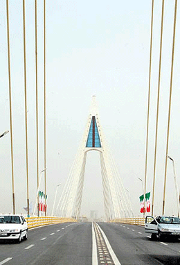 افتتاح بزرگ‌ترین پل کابلی شهری خاورمیانه در اهواز