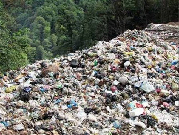 مردم چهاردانگه نگران بیماری‌های تنفسی ناشی از زباله هستند