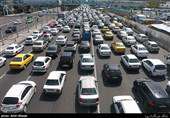 کاهش ۱.۲ درصدی تردد وسایل نقلیه در جاده‌ها/ ترافیک نیمه‌سنگین در جاده چالوس