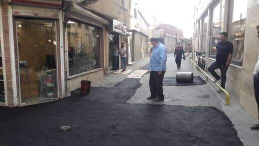 آسفالت‌ریزی و لکه‌گیری کوچه امام جمعه در خیابان دارایی