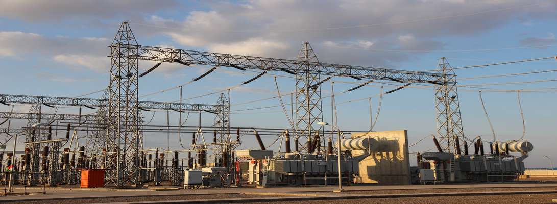 بازدید کارمندان یک شرکت بخش خصوصی از تجهیزات برق منطقه‌‌ای یزد