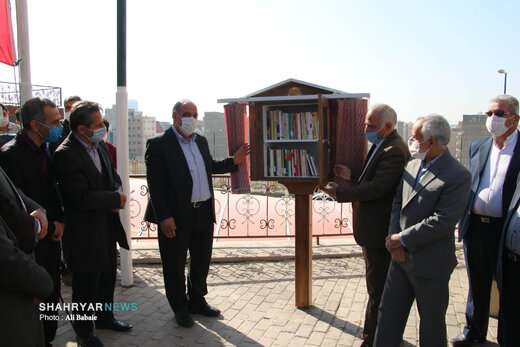 اولین ایستگاه کتاب در مجتمع‌های مسکونی تبریز رونمایی شد