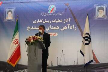 وزیر راه و شهرسازی: طول خط آهن کشور ۵۰ درصد افزایش یافت