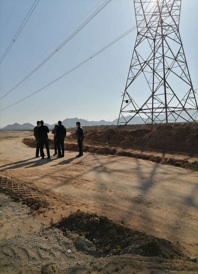 بررسی محدودیت‌های احداث جاده سلامت در مجاورت خطوط انتقال برق استان یزد