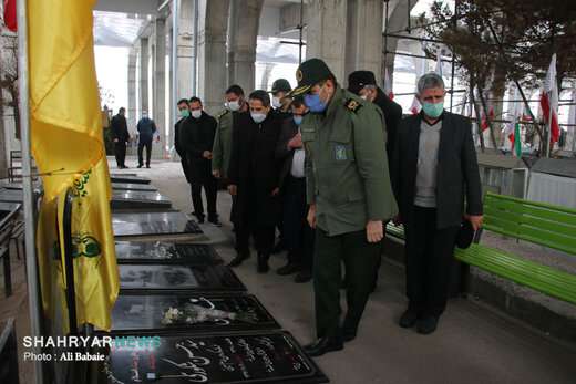 رونمایی از دانشنامه سپهبد شهید حاج قاسم سلیمانی و حضور بر مزار شهدای مدافع حرم