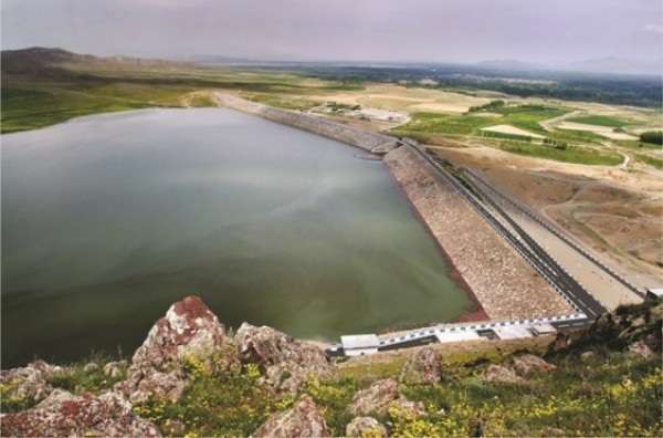 آغاز رهاسازی آب از سد دریک سلماس در آذربایجان غربی
