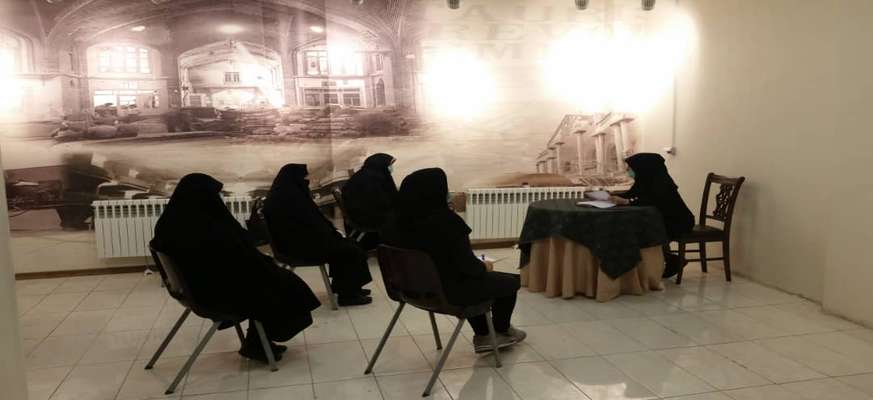 برگزاری کلاس آموزشی پته و چرم دوزی در موزه بازار و مشاغل
