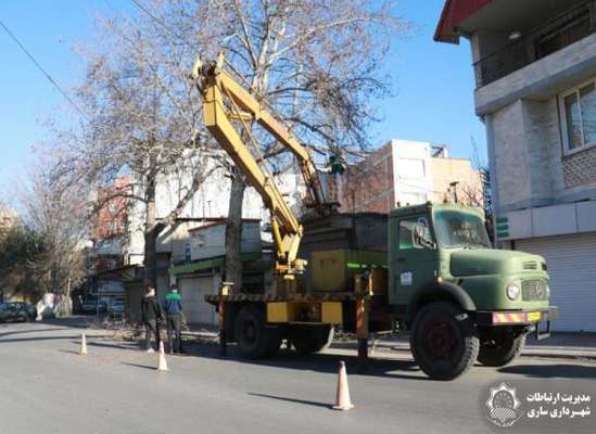 حفظ و نگهداری فضاهای سبز شهری و بوستان های شهر