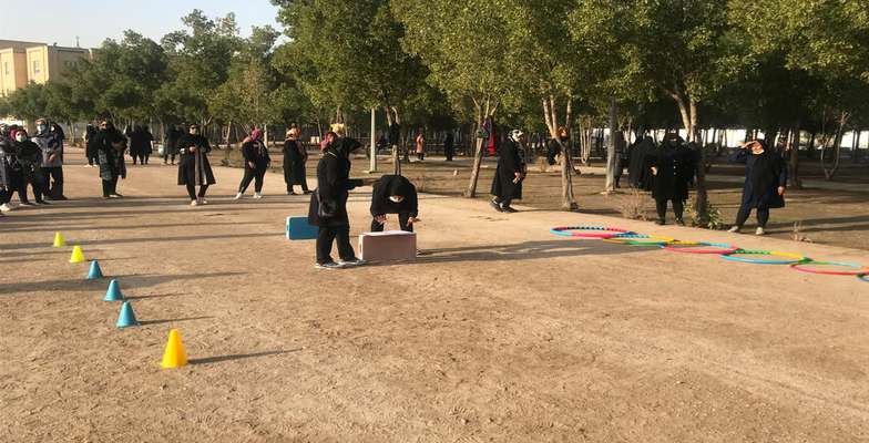 مسابقات ورزشی در پارک بانوان خرمشهر به مناسبت دهه مبارک فجر برگزار شد