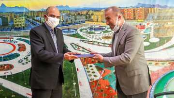 قرارداد ساخت ۳۵۰۰ واحد مسکونی در بهارستان اصفهان امضا شد