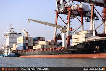 ورود اولین کشتی کالای اساسی به چابهار در ۱۴۰۰/سرمایه‌گذاری ۱۵۰۰ میلیارد ریالی در بندر شهیدرجایی/ تخلیه و بارگیری ۴۵ میلیون تن کالا در بنادر بوشهر در سال ۹۹/ تصویب لایحه تشکیل دادگاه دریایی