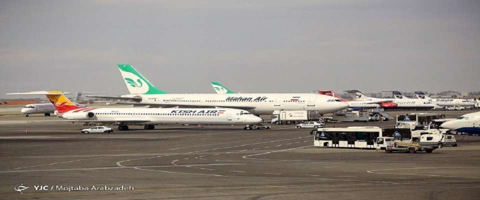 رعایت نکردن فاصله گذاری اجتماعی پرواز چند ایرلاین را تعلیق کرد/ تشکیل کمیته درون سازمانی برای پرواز آبادان- مشهد
