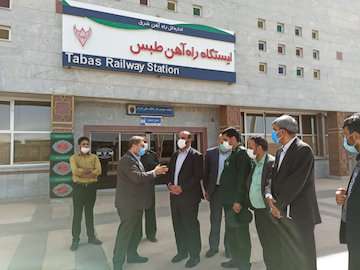 بازدید وزیر راه و شهرسازی از راه‌آهن منطقه شرق