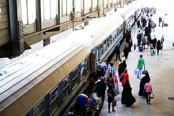 تسهیل دسترسی ریلی ایران به چین از مسیر قرقیزستان / پیش فروش بلیت قطارهای مسافری، برای آذرماه / اختصاص بیش از ۱۰۰۰ میلیارد تومان به حوزه حملونقل جاده ای و ریلی زنجان