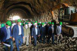 حفاری تونل شهید شیبانی پایان یافت و عملیات اجرایی تونل شهیدان خادم صادق در بزرگراه شه ...