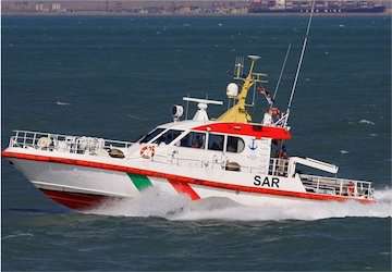 نجات ۱۲ ملوان طی ۲ عملیات جداگانه در آب‌های خلیج فارس/ آمادگی نیروهای امداد و نجات دریایی استان بوشهر برای مقابله با حوادث احتمالی