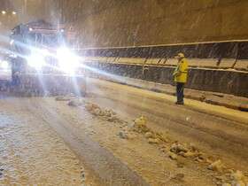 برف و باران جاده‌های پنج استان را مسدود کرد