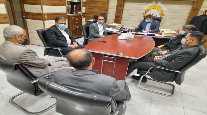 شهردار خرمشهر با رئیس بانک ملی مرکزی دیدار و گفت و گو کرد