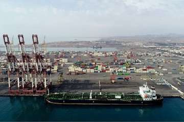پهلودهی بیستمین کشتی روغن نباتی در بندر شهید رجایی